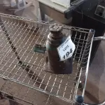 LOTE 194 - 01 MACACO GARRAFÃO. (NO ESTADO) ATENÇÃO! FAZER A VISITAÇÃO ANTES DE ARREMATAR, NÃO SABEMOS SE FUNCIONA. LEILÃO NÃO TEM GARANTIA E NEM DEVOLUÇÃO, SUJEITO A POSSÍVEIS AVARIAS VISÍVEIS/OCULTAS E/OU AUSÊNCIA DE COMPONENTES.