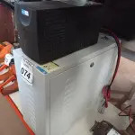 LOTE 074 - 01 BANCO PARA BATERIAS E 01 NOBREAK. (NO ESTADO) ATENÇÃO! FAZER A VISITAÇÃO ANTES DE ARREMATAR, NÃO SABEMOS SE FUNCIONA. LEILÃO NÃO TEM GARANTIA E NEM DEVOLUÇÃO, SUJEITO A POSSÍVEIS AVARIAS VISÍVEIS/OCULTAS E/OU AUSÊNCIA DE COMPONENTES.