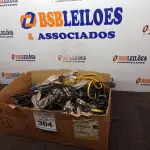 LOTE 304 - 01 LOTE COM CABOS DIVERSOS. (NO ESTADO) ATENÇÃO! FAZER A VISITAÇÃO ANTES DE ARREMATAR, NÃO SABEMOS SE FUNCIONA. LEILÃO NÃO TEM GARANTIA E NEM DEVOLUÇÃO, SUJEITO A POSSÍVEIS AVARIAS VISÍVEIS/OCULTAS E/OU AUSÊNCIA DE COMPONENTES.