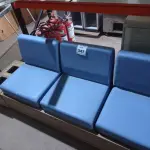 LOTE 347 - 01 BANCO EM MADEIRA COM 03 ACENTOS. (NO ESTADO) ATENÇÃO! FAZER A VISITAÇÃO ANTES DE ARREMATAR, NÃO SABEMOS SE FUNCIONA. LEILÃO NÃO TEM GARANTIA E NEM DEVOLUÇÃO, SUJEITO A POSSÍVEIS AVARIAS VISÍVEIS/OCULTAS E/OU AUSÊNCIA DE COMPONENTES.