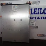 LOTE 250 - 01 SERVIDOR DIEBOLD. (NO ESTADO) ATENÇÃO! FAZER A VISITAÇÃO ANTES DE ARREMATAR, NÃO SABEMOS SE FUNCIONA. LEILÃO NÃO TEM GARANTIA E NEM DEVOLUÇÃO, SUJEITO A POSSÍVEIS AVARIAS VISÍVEIS/OCULTAS E/OU AUSÊNCIA DE COMPONENTES.