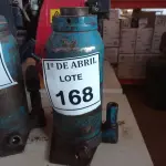 LOTE 168 - 01 MACACO GARRAFÃO. (NO ESTADO) ATENÇÃO! FAZER A VISITAÇÃO ANTES DE ARREMATAR, NÃO SABEMOS SE FUNCIONA. LEILÃO NÃO TEM GARANTIA E NEM DEVOLUÇÃO, SUJEITO A POSSÍVEIS AVARIAS VISÍVEIS/OCULTAS E/OU AUSÊNCIA DE COMPONENTES.