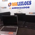 LOTE 163 - 04 NOTEBOOKS DIVERSOS. (NO ESTADO) ATENÇÃO! FAZER A VISITAÇÃO ANTES DE ARREMATAR, NÃO SABEMOS SE FUNCIONA. LEILÃO NÃO TEM GARANTIA E NEM DEVOLUÇÃO, SUJEITO A POSSÍVEIS AVARIAS VISÍVEIS/OCULTAS E/OU AUSÊNCIA DE COMPONENTES.