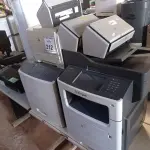 LOTE 212 - 01 LOTE COM IMPRESSORAS E SCANNER’S DIVERSOS. (NO ESTADO) ATENÇÃO! FAZER A VISITAÇÃO ANTES DE ARREMATAR, NÃO SABEMOS SE FUNCIONA. LEILÃO NÃO TEM GARANTIA E NEM DEVOLUÇÃO, SUJEITO A POSSÍVEIS AVARIAS VISÍVEIS/OCULTAS E/OU AUSÊNCIA DE COMPONENTES.