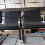 LOTE 306 - 02 CADEIRAS PARA ESCRITÓRIO. (NO ESTADO) ATENÇÃO! FAZER A VISITAÇÃO ANTES DE ARREMATAR, NÃO SABEMOS SE FUNCIONA. LEILÃO NÃO TEM GARANTIA E NEM DEVOLUÇÃO, SUJEITO A POSSÍVEIS AVARIAS VISÍVEIS/OCULTAS E/OU AUSÊNCIA DE COMPONENTES.