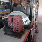 LOTE 329 - 01 SOPRADOR DE FOLHAS A GASOLINA. (NO ESTADO) ATENÇÃO! FAZER A VISITAÇÃO ANTES DE ARREMATAR, NÃO SABEMOS SE FUNCIONA. LEILÃO NÃO TEM GARANTIA E NEM DEVOLUÇÃO, SUJEITO A POSSÍVEIS AVARIAS VISÍVEIS/OCULTAS E/OU AUSÊNCIA DE COMPONENTES.