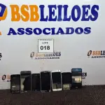 LOTE 018 - 07 APARELHOS CELULARES  TOUCH. (NO ESTADO) ATENÇÃO! FAZER A VISITAÇÃO ANTES DE ARREMATAR, NÃO SABEMOS SE FUNCIONA. LEILÃO NÃO TEM GARANTIA E NEM DEVOLUÇÃO, SUJEITO A POSSÍVEIS AVARIAS VISÍVEIS/OCULTAS E/OU AUSÊNCIA DE COMPONENTES.