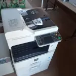 LOTE 235 - 01 IMPRESSORA KYOCERA. (NO ESTADO) ATENÇÃO! FAZER A VISITAÇÃO ANTES DE ARREMATAR, NÃO SABEMOS SE FUNCIONA. LEILÃO NÃO TEM GARANTIA E NEM DEVOLUÇÃO, SUJEITO A POSSÍVEIS AVARIAS VISÍVEIS/OCULTAS E/OU AUSÊNCIA DE COMPONENTES.
