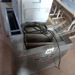 LOTE 253 - 01 FRITADEIRA ÁGUA E ÓLEO. (NO ESTADO) ATENÇÃO! FAZER A VISITAÇÃO ANTES DE ARREMATAR, NÃO SABEMOS SE FUNCIONA. LEILÃO NÃO TEM GARANTIA E NEM DEVOLUÇÃO, SUJEITO A POSSÍVEIS AVARIAS VISÍVEIS/OCULTAS E/OU AUSÊNCIA DE COMPONENTES.