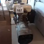 LOTE 167 - 01 GERADOR A GASOLINA MOTOR HONDA 5.5. (NO ESTADO) ATENÇÃO! FAZER A VISITAÇÃO ANTES DE ARREMATAR, NÃO SABEMOS SE FUNCIONA. LEILÃO NÃO TEM GARANTIA E NEM DEVOLUÇÃO, SUJEITO A POSSÍVEIS AVARIAS VISÍVEIS/OCULTAS E/OU AUSÊNCIA DE COMPONENTES.