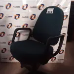 LOTE 593 -  01 CADEIRA DE ESCRITÓRIO COM BASE GIRATÓRIA NA COR VERDE. (NO ESTADO) ATENÇÃO! FAZER A VISITAÇÃO ANTES DE ARREMATAR, NÃO SABEMOS SE FUNCIONA. LEILÃO NÃO TEM GARANTIA E NEM DEVOLUÇÃO, SUJEITO A POSSÍVEIS AVARIAS VISÍVEIS/OCULTAS E/OU AUSÊNCIA DE COMPONENTES.