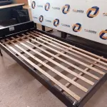 LOTE 671 - 01 CAMA DE SOLTEIRO EM IMBUIA DO POLO MADEIREIRO DO RIO GRANDE DO SUL.  (NO ESTADO) ATENÇÃO! FAZER A VISITAÇÃO ANTES DE ARREMATAR, NÃO SABEMOS SE FUNCIONA. LEILÃO NÃO TEM GARANTIA E NEM DEVOLUÇÃO, SUJEITO A POSSÍVEIS AVARIAS VISÍVEIS/OCULTAS E/OU AUSÊNCIA DE COMPONENTES.