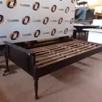 LOTE 676 - 01 CAMA DE SOLTEIRO EM IMBUIA DO POLO MADEIREIRO DO RIO GRANDE DO SUL.  (NO ESTADO) ATENÇÃO! FAZER A VISITAÇÃO ANTES DE ARREMATAR, NÃO SABEMOS SE FUNCIONA. LEILÃO NÃO TEM GARANTIA E NEM DEVOLUÇÃO, SUJEITO A POSSÍVEIS AVARIAS VISÍVEIS/OCULTAS E/OU AUSÊNCIA DE COMPONENTES.