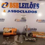 LOTE 421 - 01 LOTE COM VÁRIAS FECHADURAS INCOMPLETAS. (NO ESTADO) ATENÇÃO! FAZER A VISITAÇÃO ANTES DE ARREMATAR, NÃO SABEMOS SE FUNCIONA. LEILÃO NÃO TEM GARANTIA E NEM DEVOLUÇÃO, SUJEITO A POSSÍVEIS AVARIAS VISÍVEIS/OCULTAS E/OU AUSÊNCIA DE COMPONENTES).