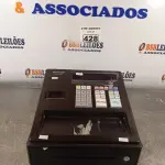 LOTE 428 - 01 CAIXA REGISTRADORA SHARP MODELO XE-A107. (NO ESTADO) ATENÇÃO! FAZER A VISITAÇÃO ANTES DE ARREMATAR, NÃO SABEMOS SE FUNCIONA. LEILÃO NÃO TEM GARANTIA E NEM DEVOLUÇÃO, SUJEITO A POSSÍVEIS AVARIAS VISÍVEIS/OCULTAS E/OU AUSÊNCIA DE COMPONENTES).