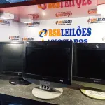 LOTE 539 - 05 MONITORES MARCAS E MODELOS DIVERSOS. (NO ESTADO) ATENÇÃO! FAZER A VISITAÇÃO ANTES DE ARREMATAR, NÃO SABEMOS SE FUNCIONA. LEILÃO NÃO TEM GARANTIA E NEM DEVOLUÇÃO, SUJEITO A POSSÍVEIS AVARIAS VISÍVEIS/OCULTAS E/OU AUSÊNCIA DE COMPONENTES.