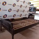 LOTE 671 - 01 CAMA DE SOLTEIRO EM IMBUIA DO POLO MADEIREIRO DO RIO GRANDE DO SUL.  (NO ESTADO) ATENÇÃO! FAZER A VISITAÇÃO ANTES DE ARREMATAR, NÃO SABEMOS SE FUNCIONA. LEILÃO NÃO TEM GARANTIA E NEM DEVOLUÇÃO, SUJEITO A POSSÍVEIS AVARIAS VISÍVEIS/OCULTAS E/OU AUSÊNCIA DE COMPONENTES.