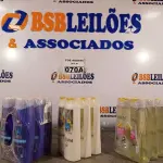 LOTE 070 - 06 FRASCOS DE SHAMPOO PANTENE PRO-V MICELAR PURIFICA E HIDRATA 200ML, 06 FRASCOS DE CONDICIONADOR PANTENE PRO-V BRILHO EXTREMO 175ML E 06 FRASCOS DE CONDICIONADOR AUSSIE 180ML. (NO ESTADO) ATENÇÃO! FAZER A VISITAÇÃO ANTES DE ARREMATAR, NÃO SABEMOS SE FUNCIONA. LEILÃO NÃO TEM GARANTIA E NEM DEVOLUÇÃO, SUJEITO A POSSÍVEIS AVARIAS VISÍVEIS/OCULTAS E/OU AUSÊNCIA DE COMPONENTES.