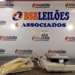 LOTE 433 - 01 VÍDEO PORTEIRO E 01 APARELHO DE TELEFONE MARCAS E MODELOS DIVERSOS. (NO ESTADO) ATENÇÃO! FAZER A VISITAÇÃO ANTES DE ARREMATAR, NÃO SABEMOS SE FUNCIONA. LEILÃO NÃO TEM GARANTIA E NEM DEVOLUÇÃO, SUJEITO A POSSÍVEIS AVARIAS VISÍVEIS/OCULTAS E/OU AUSÊNCIA DE COMPONENTES).