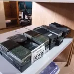 LOTE 570 -  11 RÁDIOS COMUNICADORES. (NO ESTADO) ATENÇÃO! FAZER A VISITAÇÃO ANTES DE ARREMATAR, NÃO SABEMOS SE FUNCIONA. LEILÃO NÃO TEM GARANTIA E NEM DEVOLUÇÃO, SUJEITO A POSSÍVEIS AVARIAS VISÍVEIS/OCULTAS E/OU AUSÊNCIA DE COMPONENTES.