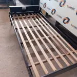 LOTE 672 - 01 CAMA DE SOLTEIRO EM IMBUIA DO POLO MADEIREIRO DO RIO GRANDE DO SUL.  (NO ESTADO) ATENÇÃO! FAZER A VISITAÇÃO ANTES DE ARREMATAR, NÃO SABEMOS SE FUNCIONA. LEILÃO NÃO TEM GARANTIA E NEM DEVOLUÇÃO, SUJEITO A POSSÍVEIS AVARIAS VISÍVEIS/OCULTAS E/OU AUSÊNCIA DE COMPONENTES.