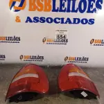LOTE 554 - 01 PAR DE LANTERNAS TRASEIRAS DA GRAND CARAVAN. (NO ESTADO) ATENÇÃO! FAZER A VISITAÇÃO ANTES DE ARREMATAR, NÃO SABEMOS SE FUNCIONA. LEILÃO NÃO TEM GARANTIA E NEM DEVOLUÇÃO, SUJEITO A POSSÍVEIS AVARIAS VISÍVEIS/OCULTAS E/OU AUSÊNCIA DE COMPONENTES.