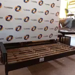 LOTE 677 - 01 CAMA DE SOLTEIRO EM IMBUIA DO POLO MADEIREIRO DO RIO GRANDE DO SUL.  (NO ESTADO) ATENÇÃO! FAZER A VISITAÇÃO ANTES DE ARREMATAR, NÃO SABEMOS SE FUNCIONA. LEILÃO NÃO TEM GARANTIA E NEM DEVOLUÇÃO, SUJEITO A POSSÍVEIS AVARIAS VISÍVEIS/OCULTAS E/OU AUSÊNCIA DE COMPONENTES.