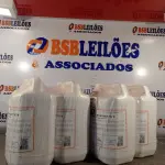 LOTE 440 - 20 LITROS DE SABONETE DE ESPUMA ANTISSÉPTICO. (NO ESTADO) ATENÇÃO! FAZER A VISITAÇÃO ANTES DE ARREMATAR, NÃO SABEMOS SE FUNCIONA. LEILÃO NÃO TEM GARANTIA E NEM DEVOLUÇÃO, SUJEITO A POSSÍVEIS AVARIAS VISÍVEIS/OCULTAS E/OU AUSÊNCIA DE COMPONENTES).
