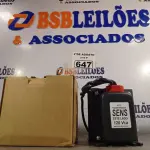 LOTE 647 - 01 AUTOTRANSFORMADOR 220/110V. (NO ESTADO) ATENÇÃO! FAZER A VISITAÇÃO ANTES DE ARREMATAR, NÃO SABEMOS SE FUNCIONA. LEILÃO NÃO TEM GARANTIA E NEM DEVOLUÇÃO, SUJEITO A POSSÍVEIS AVARIAS VISÍVEIS/OCULTAS E/OU AUSÊNCIA DE COMPONENTES.