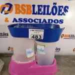 LOTE 483 - 02 COMEDOUROS PARA PET. (NOVO) (NO ESTADO) ATENÇÃO! FAZER A VISITAÇÃO ANTES DE ARREMATAR, NÃO SABEMOS SE FUNCIONA. LEILÃO NÃO TEM GARANTIA E NEM DEVOLUÇÃO, SUJEITO A POSSÍVEIS AVARIAS VISÍVEIS/OCULTAS E/OU AUSÊNCIA DE COMPONENTES).
