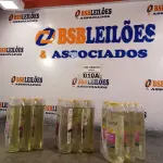 LOTE 010 - 18 FRASCOS DE SHAMPOO PANTENE PRO-V MICELAR PURIFICA E HIDRATA 200ML. (NO ESTADO) ATENÇÃO! FAZER A VISITAÇÃO ANTES DE ARREMATAR, NÃO SABEMOS SE FUNCIONA. LEILÃO NÃO TEM GARANTIA E NEM DEVOLUÇÃO, SUJEITO A POSSÍVEIS AVARIAS VISÍVEIS/OCULTAS E/OU AUSÊNCIA DE COMPONENTES.