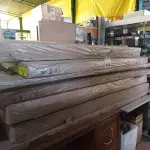 LOTE 475 - 01 LOTE COM VÁRIAS PEÇAS DE MOVEIS DESMONTADAS. (NO ESTADO) ATENÇÃO! FAZER A VISITAÇÃO ANTES DE ARREMATAR, NÃO SABEMOS SE FUNCIONA. LEILÃO NÃO TEM GARANTIA E NEM DEVOLUÇÃO, SUJEITO A POSSÍVEIS AVARIAS VISÍVEIS/OCULTAS E/OU AUSÊNCIA DE COMPONENTES).