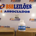 LOTE 603 - 02 CAIXAS COM COLA TUBO ST 175G COM 15 FRASCOS CADA. (NO ESTADO) ATENÇÃO! FAZER A VISITAÇÃO ANTES DE ARREMATAR, NÃO SABEMOS SE FUNCIONA. LEILÃO NÃO TEM GARANTIA E NEM DEVOLUÇÃO, SUJEITO A POSSÍVEIS AVARIAS VISÍVEIS/OCULTAS E/OU AUSÊNCIA DE COMPONENTES).