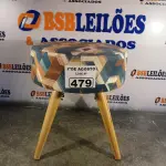 LOTE 479 - 01 PUFF/BANQUETA IMPERMEABILIZADO. (NO ESTADO) ATENÇÃO! FAZER A VISITAÇÃO ANTES DE ARREMATAR, NÃO SABEMOS SE FUNCIONA. LEILÃO NÃO TEM GARANTIA E NEM DEVOLUÇÃO, SUJEITO A POSSÍVEIS AVARIAS VISÍVEIS/OCULTAS E/OU AUSÊNCIA DE COMPONENTES).