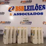 LOTE 030 - 18 FRASCOS DE CONDICIONADOR PANTENE PRO-V BRILHO EXTREMO 175ML. (NO ESTADO) ATENÇÃO! FAZER A VISITAÇÃO ANTES DE ARREMATAR, NÃO SABEMOS SE FUNCIONA. LEILÃO NÃO TEM GARANTIA E NEM DEVOLUÇÃO, SUJEITO A POSSÍVEIS AVARIAS VISÍVEIS/OCULTAS E/OU AUSÊNCIA DE COMPONENTES.