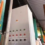 LOTE 680 - 01 QUADRO ELÉTRICO. (NO ESTADO) ATENÇÃO! FAZER A VISITAÇÃO ANTES DE ARREMATAR, NÃO SABEMOS SE FUNCIONA. LEILÃO NÃO TEM GARANTIA E NEM DEVOLUÇÃO, SUJEITO A POSSÍVEIS AVARIAS VISÍVEIS/OCULTAS E/OU AUSÊNCIA DE COMPONENTES.