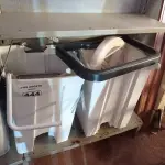 LOTE 444 - 03 LIXEIRAS MARCAS E MODELOS DIVERSOS COM AVARIAS. (NO ESTADO) ATENÇÃO! FAZER A VISITAÇÃO ANTES DE ARREMATAR, NÃO SABEMOS SE FUNCIONA. LEILÃO NÃO TEM GARANTIA E NEM DEVOLUÇÃO, SUJEITO A POSSÍVEIS AVARIAS VISÍVEIS/OCULTAS E/OU AUSÊNCIA DE COMPONENTES).