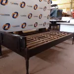 LOTE 673 - 01 CAMA DE SOLTEIRO EM IMBUIA DO POLO MADEIREIRO DO RIO GRANDE DO SUL.  (NO ESTADO) ATENÇÃO! FAZER A VISITAÇÃO ANTES DE ARREMATAR, NÃO SABEMOS SE FUNCIONA. LEILÃO NÃO TEM GARANTIA E NEM DEVOLUÇÃO, SUJEITO A POSSÍVEIS AVARIAS VISÍVEIS/OCULTAS E/OU AUSÊNCIA DE COMPONENTES.