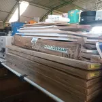 LOTE 485 - 01 LOTE COM VÁRIAS PEÇAS DE MOVEIS DESMONTADAS. (NO ESTADO) ATENÇÃO! FAZER A VISITAÇÃO ANTES DE ARREMATAR, NÃO SABEMOS SE FUNCIONA. LEILÃO NÃO TEM GARANTIA E NEM DEVOLUÇÃO, SUJEITO A POSSÍVEIS AVARIAS VISÍVEIS/OCULTAS E/OU AUSÊNCIA DE COMPONENTES).
