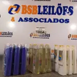 LOTE 100 - 06 FRASCOS DE SHAMPOO PANTENE PRO-V MICELAR PURIFICA E HIDRATA 200ML, 06 FRASCOS DE CONDICIONADOR PANTENE PRO-V BRILHO EXTREMO 175ML E 06 FRASCOS DE CONDICIONADOR AUSSIE 180ML. (NO ESTADO) ATENÇÃO! FAZER A VISITAÇÃO ANTES DE ARREMATAR, NÃO SABEMOS SE FUNCIONA. LEILÃO NÃO TEM GARANTIA E NEM DEVOLUÇÃO, SUJEITO A POSSÍVEIS AVARIAS VISÍVEIS/OCULTAS E/OU AUSÊNCIA DE COMPONENTES.