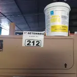 LOTE 212 - 02 CAIXAS DE PEROXY 4D, DESINFETANTE HOSPITALAR PARA SUPERFÍCIES FIXAS E ARTIGOS NÃO CRÍTICOS COM 06 POTES CADA. (NO ESTADO) ATENÇÃO! FAZER A VISITAÇÃO ANTES DE ARREMATAR, NÃO SABEMOS SE FUNCIONA. LEILÃO NÃO TEM GARANTIA E NEM DEVOLUÇÃO, SUJEITO A POSSÍVEIS AVARIAS VISÍVEIS/OCULTAS E/OU AUSÊNCIA DE COMPONENTES.