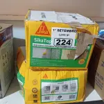 LOTE 224 - 02 CAIXAS COM SIKA TOP 107 CINZA 18KG, ARGAMASSA POLIMÉRICA IMPERMEABILIZANTE DE ALTO DESEMPENHO. (NO ESTADO) ATENÇÃO! FAZER A VISITAÇÃO ANTES DE ARREMATAR, NÃO SABEMOS SE FUNCIONA. LEILÃO NÃO TEM GARANTIA E NEM DEVOLUÇÃO, SUJEITO A POSSÍVEIS AVARIAS VISÍVEIS/OCULTAS E/OU AUSÊNCIA DE COMPONENTES.