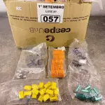 LOTE 057 - 01 CAIXA COM GRANDE QUANTIDADE DE CAPACITORES E RESISTORES ELETROLÍTICOS DIVERSOS. (NO ESTADO) ATENÇÃO! FAZER A VISITAÇÃO ANTES DE ARREMATAR, NÃO SABEMOS SE FUNCIONA. LEILÃO NÃO TEM GARANTIA E NEM DEVOLUÇÃO, SUJEITO A POSSÍVEIS AVARIAS VISÍVEIS/OCULTAS E/OU AUSÊNCIA DE COMPONENTES.