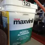 LOTE 123 - 01 BALDE DE TINTA MAXIVINIL ACRÍLICA GESSO E ALVENARIA INTERIORES 18L NA COR FOSCO BRANCO NEVE. (NO ESTADO) ATENÇÃO! FAZER A VISITAÇÃO ANTES DE ARREMATAR, NÃO SABEMOS SE FUNCIONA. LEILÃO NÃO TEM GARANTIA E NEM DEVOLUÇÃO, SUJEITO A POSSÍVEIS AVARIAS VISÍVEIS/OCULTAS E/OU AUSÊNCIA DE COMPONENTES.
