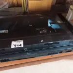 LOTE 144 - 02 TV’S MARCAS E MODELOS DIVERSOS PARA RETIRADA DE PEÇAS. (NO ESTADO) ATENÇÃO! FAZER A VISITAÇÃO ANTES DE ARREMATAR, NÃO SABEMOS SE FUNCIONA. LEILÃO NÃO TEM GARANTIA E NEM DEVOLUÇÃO, SUJEITO A POSSÍVEIS AVARIAS VISÍVEIS/OCULTAS E/OU AUSÊNCIA DE COMPONENTES.