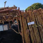 LOTE 067 - 01 LOTE COM GRADES EM FERRO AMARELOS (OBS:SO AS AMARELAS ) (NO ESTADO)