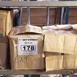 LOTE 178 - 05 CAIXAS COM REATORES PARA LÂMPADAS DE VAPOR METÁLICO. (NO ESTADO) ATENÇÃO! FAZER A VISITAÇÃO ANTES DE ARREMATAR, NÃO SABEMOS SE FUNCIONA. LEILÃO NÃO TEM GARANTIA E NEM DEVOLUÇÃO, SUJEITO A POSSÍVEIS AVARIAS VISÍVEIS/OCULTAS E/OU AUSÊNCIA DE COMPONENTES.