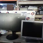 LOTE 201 - 06 MONITORES MARCAS E MODELOS DIVERSOS PARA RETIRADA DE PEÇAS. (NO ESTADO) ATENÇÃO! FAZER A VISITAÇÃO ANTES DE ARREMATAR, NÃO SABEMOS SE FUNCIONA. LEILÃO NÃO TEM GARANTIA E NEM DEVOLUÇÃO, SUJEITO A POSSÍVEIS AVARIAS VISÍVEIS/OCULTAS E/OU AUSÊNCIA DE COMPONENTES.