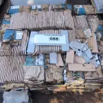 LOTE 088 - O1 LOTE COM PATILHAS LIVERPOOL ARGENTO 7CM X 24,4CM APROXIMADAMENTE 33,60M² (NO ESTADO)