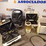 LOTE 175 - 03 SANDUICHEIRAS, 02 TORRADEIRAS, 01 MINI PROCESSADOR E 02 CAFETEIRAS INCOMPLETAS. (NO ESTADO) ATENÇÃO! FAZER A VISITAÇÃO ANTES DE ARREMATAR, NÃO SABEMOS SE FUNCIONA. LEILÃO NÃO TEM GARANTIA E NEM DEVOLUÇÃO, SUJEITO A POSSÍVEIS AVARIAS VISÍVEIS/OCULTAS E/OU AUSÊNCIA DE COMPONENTES.